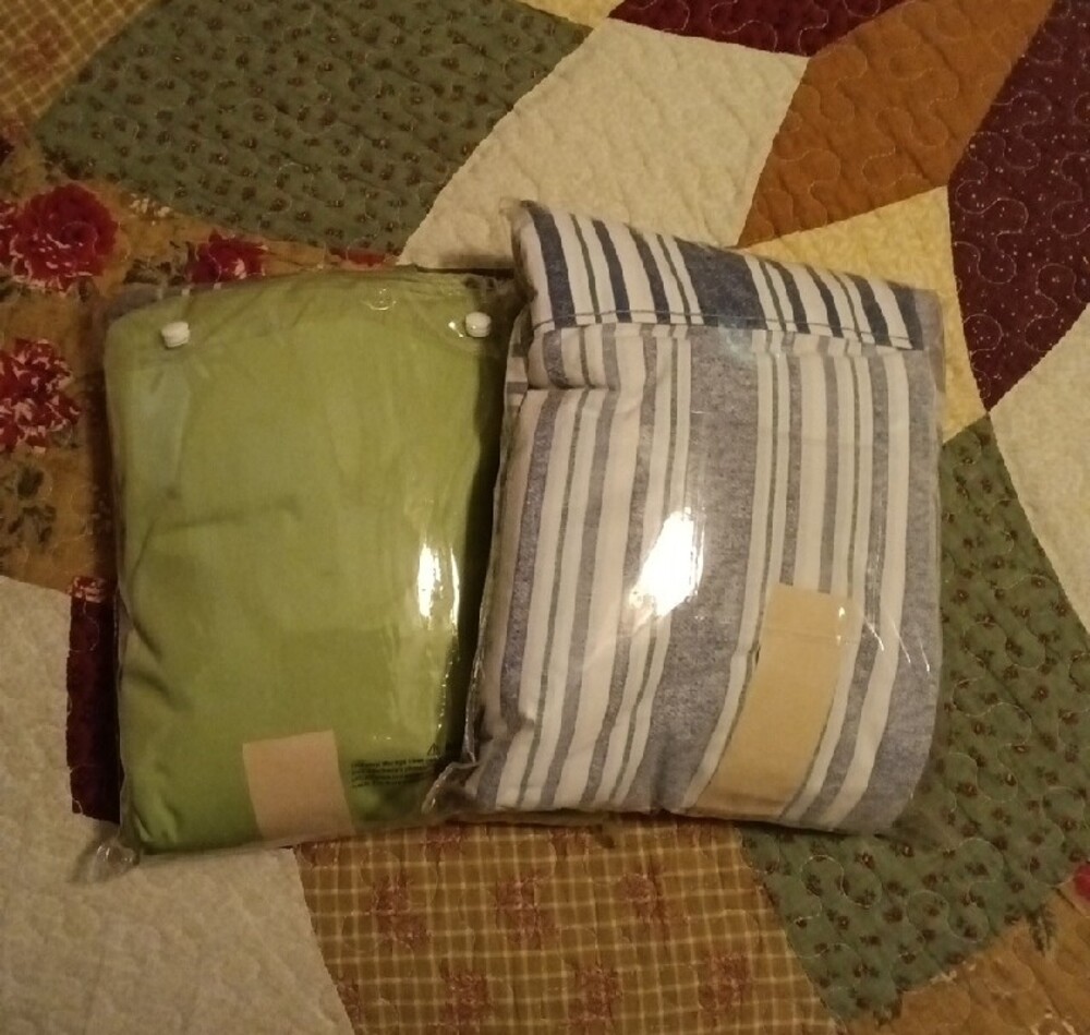 2 Dan River Coordinating Striped Twin Sheet Sets in Blue and White & Green